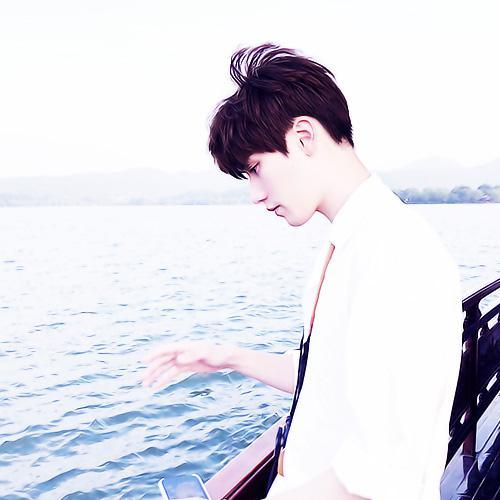 魅力帅哥头像图片换上这帅气男头愿你不再孤独