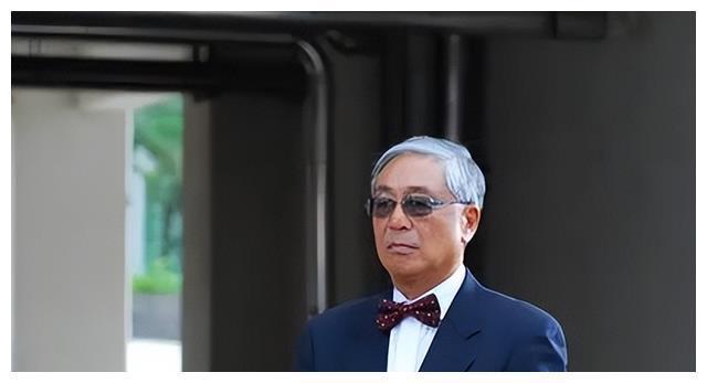 网易首页>网易号>正文申请入驻> 2022年4月27日,中国香港著名演员曾江