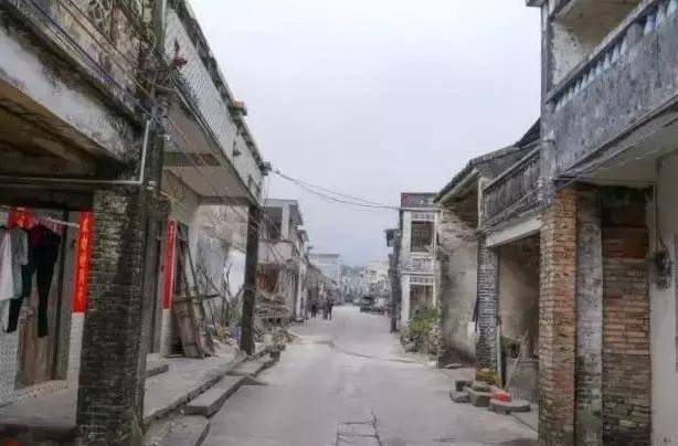 寻找最美乡村:阳西溪头滑桥圩的百年骑楼
