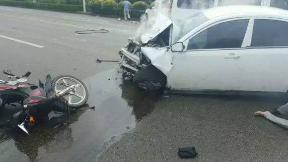 承德平泉平铁线发生严重交通事故!