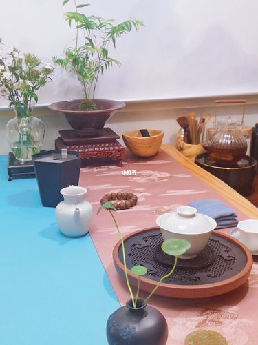 在家泡茶 | 小空间里如何营造品茶环境_泡茶_喝茶_园林_茶桌_读书