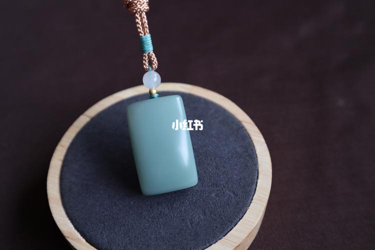 碧玉瓷蓝无结构素面牌_和田玉_千禧匠和田玉_时尚_配饰