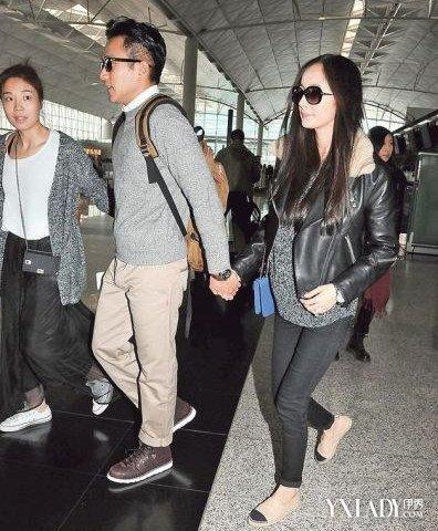 【图】杨幂大肚子照出来了 辣妈杨幂怀孕不显肚