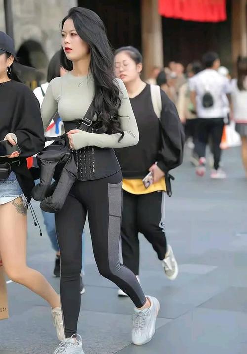 千万不要放大看