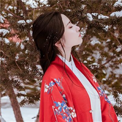2018唯美有意境古风长发女生头像 真想一巴掌扇死过去