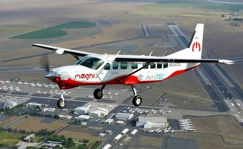 别光盯着电动汽车,电动飞机它来了|小型飞机|螺旋桨