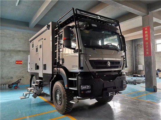 当前位置:>凤凰网汽车>运城>降价>正文> 新重汽曼恩4×4重型越野房车