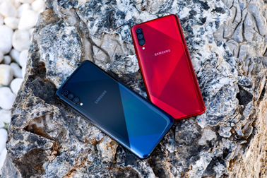 双十二哪款手机值得买三星galaxya70s不得不看