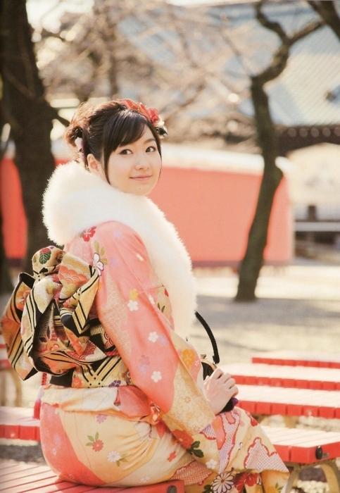 户松遥用vr技术亲手投喂宅男
