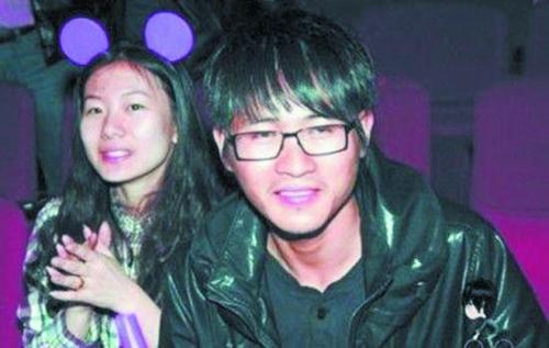 韩寒妻子被曝怀二胎即将生产 网友齐送祝福