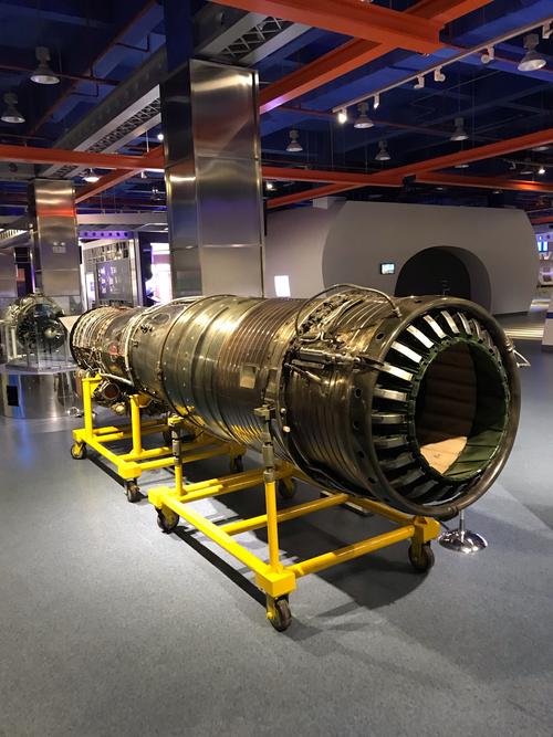 装配j-7ii,j-8ii歼击机的国产wp-13型军用涡喷发动机.