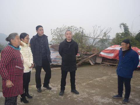 洪雅县花溪中学"校园歌手大赛"暨庆元旦晚会绚丽落幕