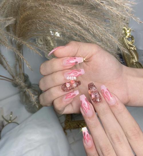 辣妹夏天必备美甲 火焰美甲97_美甲_辣妹_夏天必备