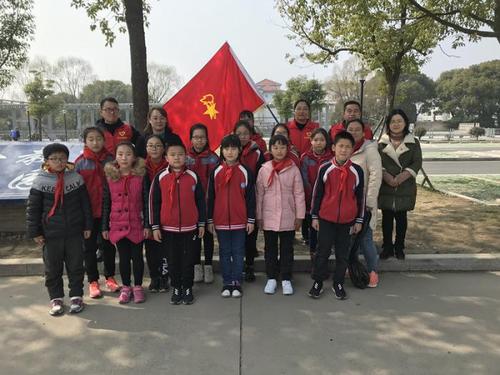 长泾实小:学雷锋 学炎黄 见行动