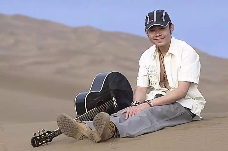 一代歌王刀郎:距离2002年的那场雪已经过了17年,你还会回来吗?
