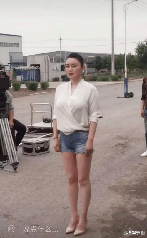 本山传媒里最美的女演员,本山大叔挺了她15年,如今37岁还不结婚!