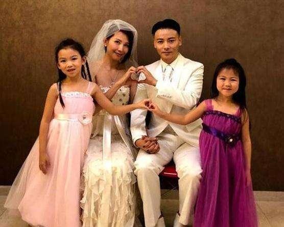 除了老公体贴外,两个女儿也是贴心小棉袄,蔡少芬不时会在社交网上传