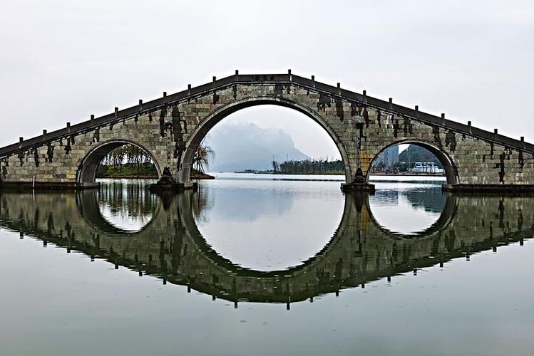 话说石板三孔桥