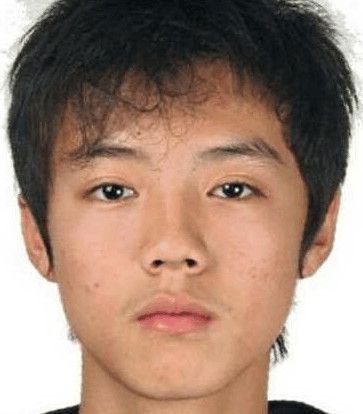 盘点明星旧照片,杨颖厚嘴唇,塌鼻子判若两人,网友:不如路人