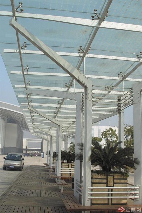 城市景观与建筑设计-苏铁玻璃廊架地面铺装坐凳-设计