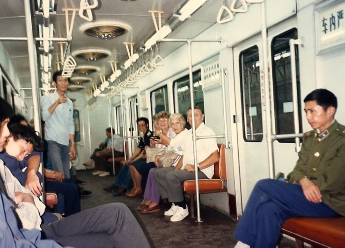 老照片:1986年幸福感很高的生活,第八张场景如今很难看到了