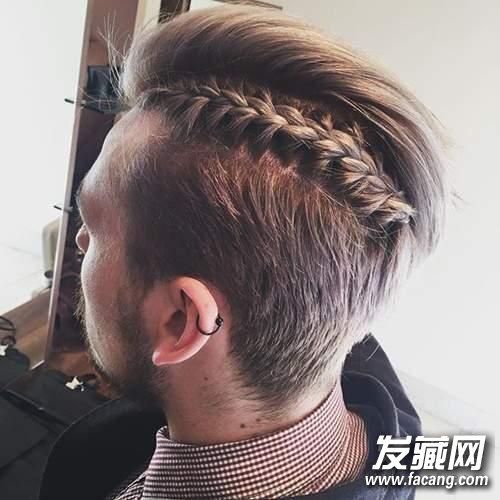 外国潮男都开始编头发了 男士编发发型(3)