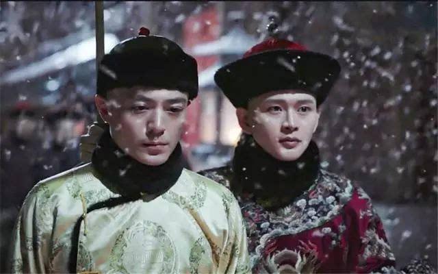 《如懿传》皇上拿出了戒指,魏嬿婉激动得哭了,李玉趁机杀死了她