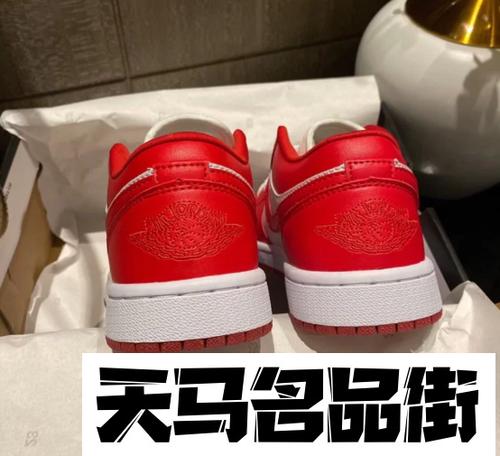 aj1lowgymred白红开箱测评