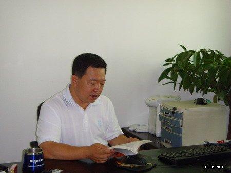 孙洪彬,1984年毕业于吉林化工学院化学工程专业.