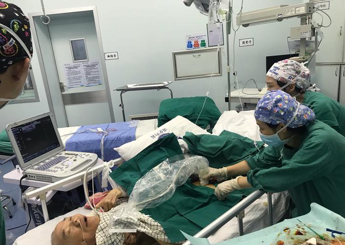 减少"的外伤病人实施了"股神经加膎窝上坐骨神经阻滞",节省了全麻费用