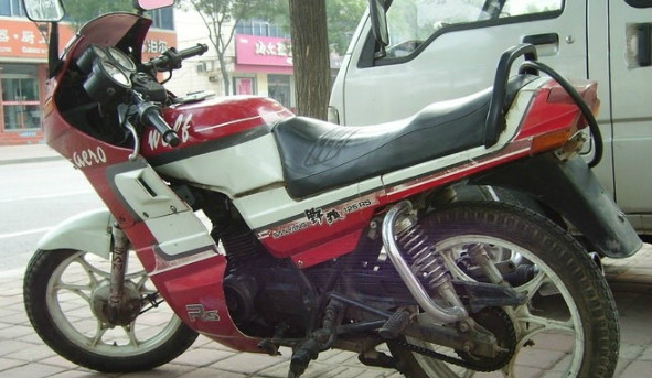 这些在改革开放初期流行的摩托车可能有些消失