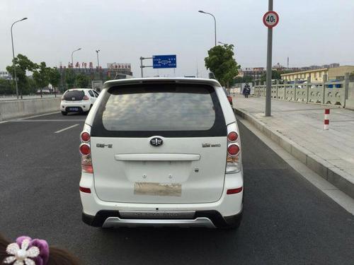 一汽 森雅m80 一汽森雅m80 白