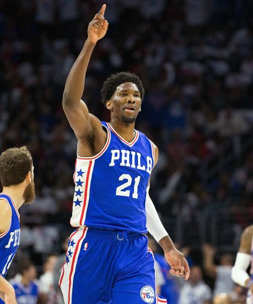 巴特勒不在,恩比德爆发,76人为什么还在连败