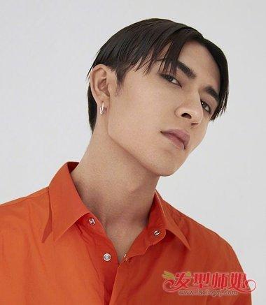 别忘了男生烫发种类里有离子烫 洒脱型男生短发用直发