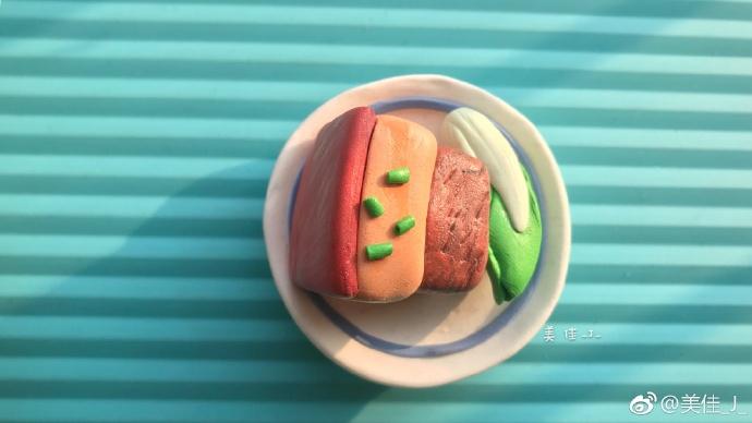 用超轻粘土做出来的满汉全席食物