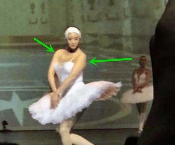 难怪女明星不敢在节目上跳芭蕾舞腰粗胳膊粗他真的很强壮