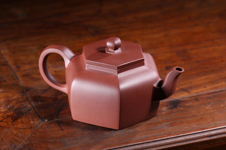 清逸六方壶 1 6000 rmb 编  号4766230779622551539 类  型紫砂 规