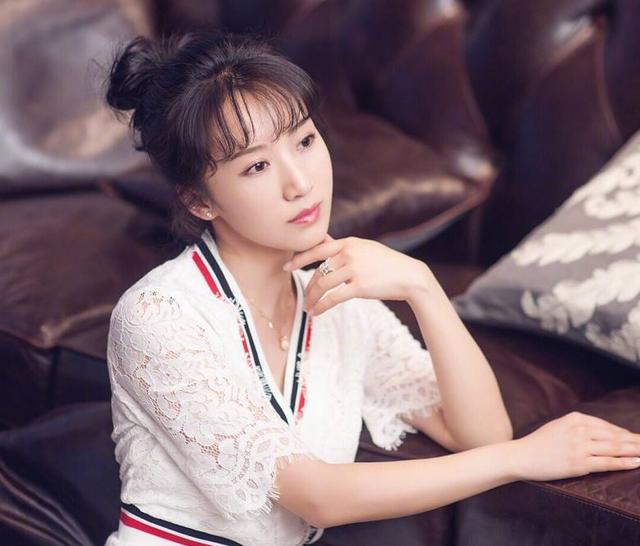 当年"蜗居"的海藻,如今有儿有女老公疼,李念的幸福让人羡慕