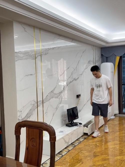 岩板地台带抽屉搭配岩板背景墙_岩板_背景墙_穿搭_地台_时尚_家居家装