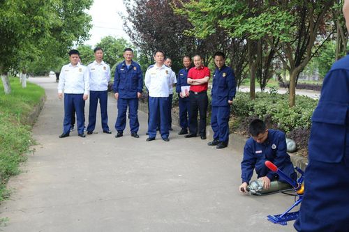 副部长徐斌,装备处处长张锐等在九江市消防救援支队支队长马剑明等
