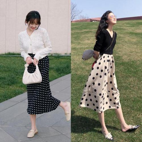 【look2:波点裙 奶奶衫=浪漫法式风】