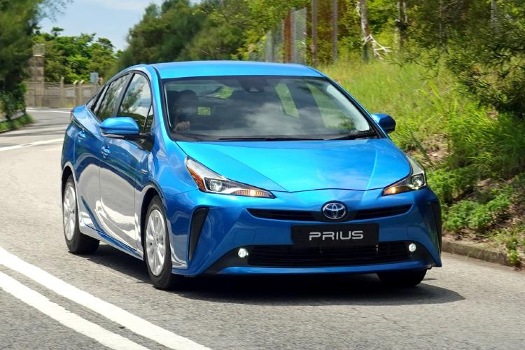 保留环保特性下一代丰田普锐斯或配备氢气内燃机