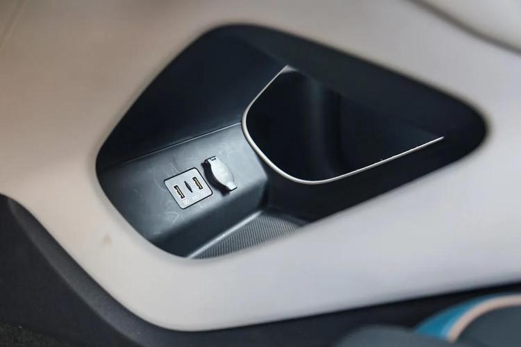 比亚迪e1顶配耀功能比亚迪宋pro油耗真实油耗