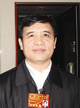   编辑 杨志强,男,汉族,1968年1月出生,山西盂县人,2000年4月