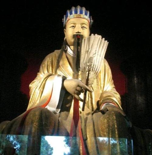 "羽扇纶巾"为什么会成为武侯诸葛亮的专属人物形象?