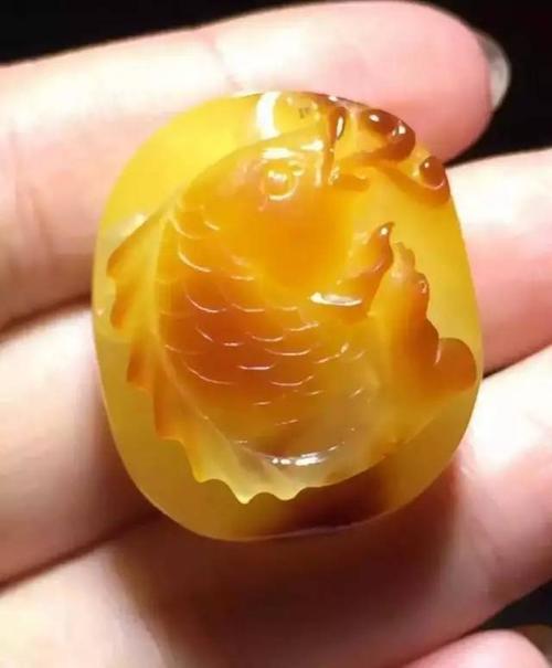 琥珀还是蜜蜡?史上最专业的解释!