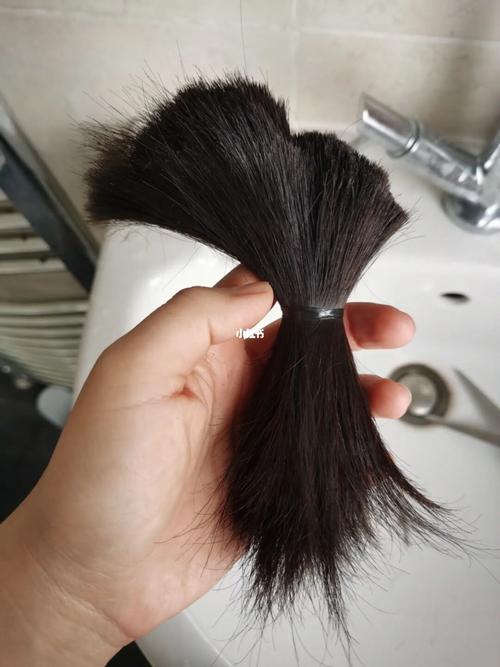 五分钟给自己剪了个头发_理发_walsall攻略_自己剪头发_时尚_发型