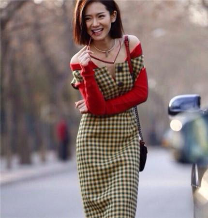 【图】安以轩戚薇谁漂亮 戚哥优雅迷倒李承铉