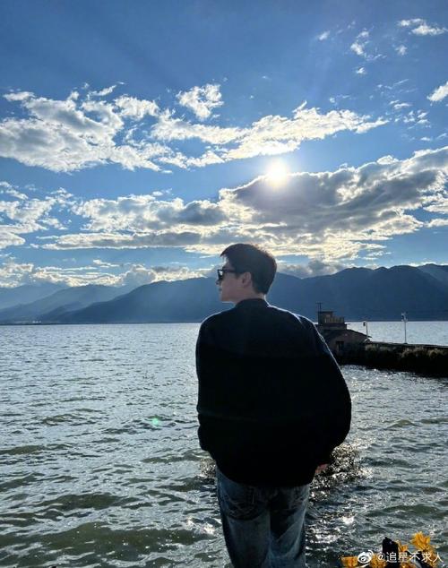 杨洋海边氛围感大片