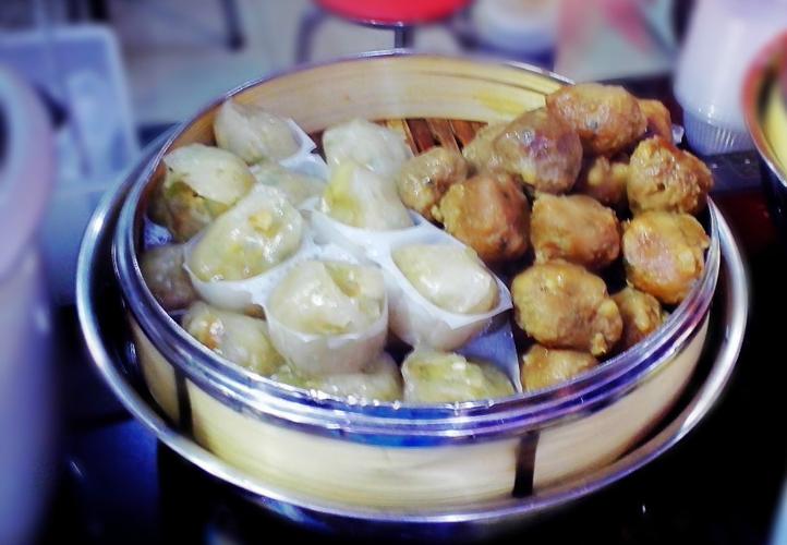 在深圳东门小吃街看到"天下第一大碗"!【原创】